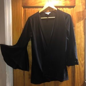 Woman’s knit fare sleeve black cardigan